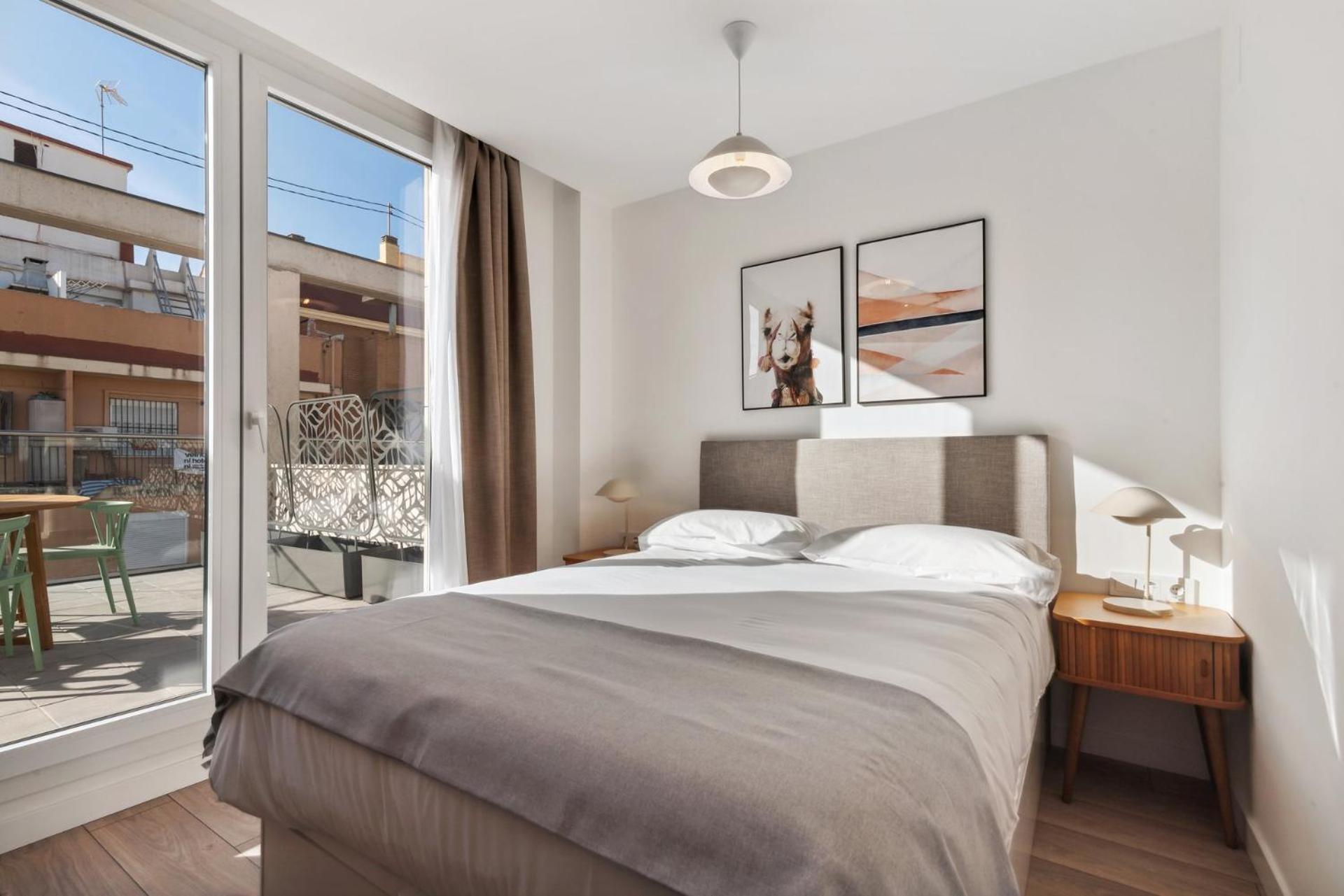 Limehome Valencia Carrer Del Pare Palau I Quer 外观 照片