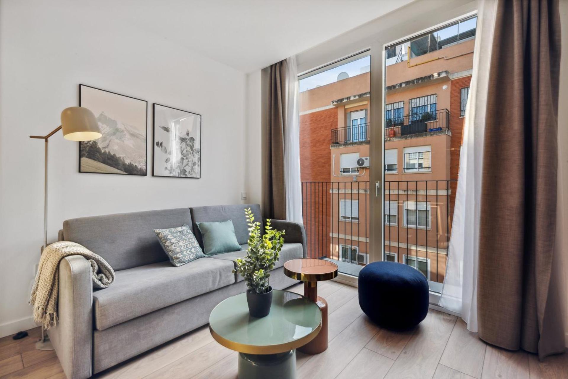 Limehome Valencia Carrer Del Pare Palau I Quer 外观 照片