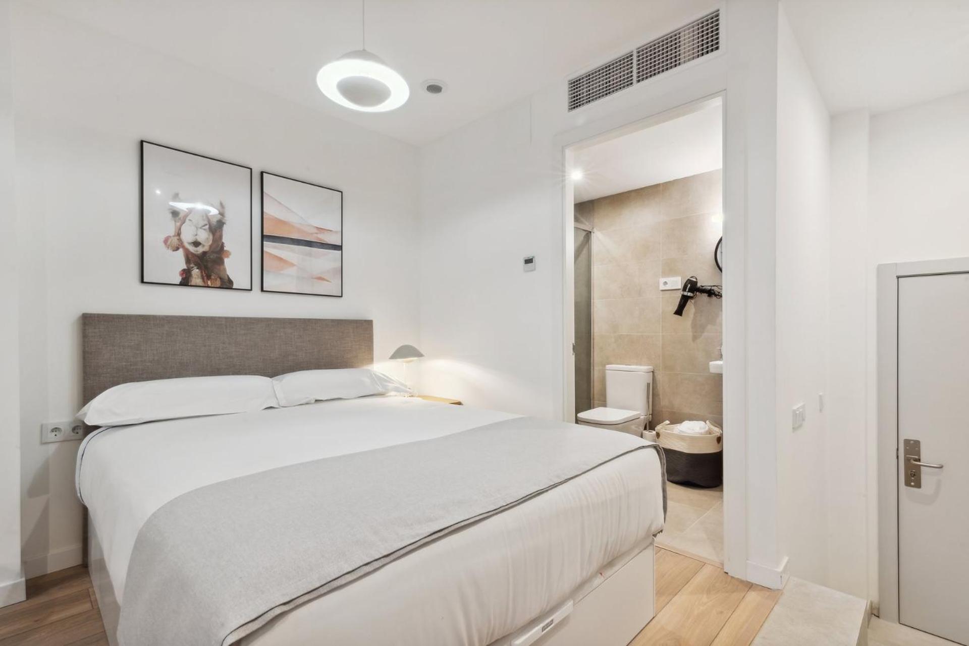 Limehome Valencia Carrer Del Pare Palau I Quer 外观 照片