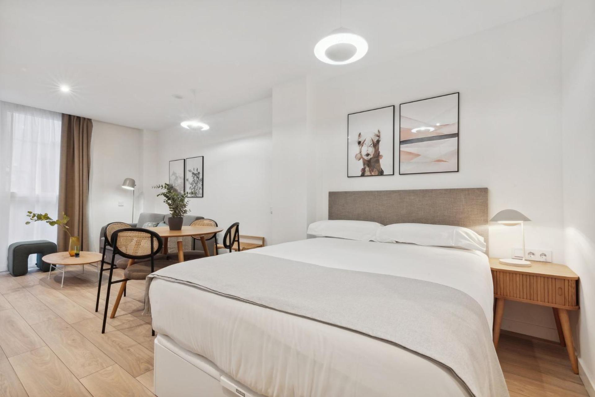 Limehome Valencia Carrer Del Pare Palau I Quer 外观 照片
