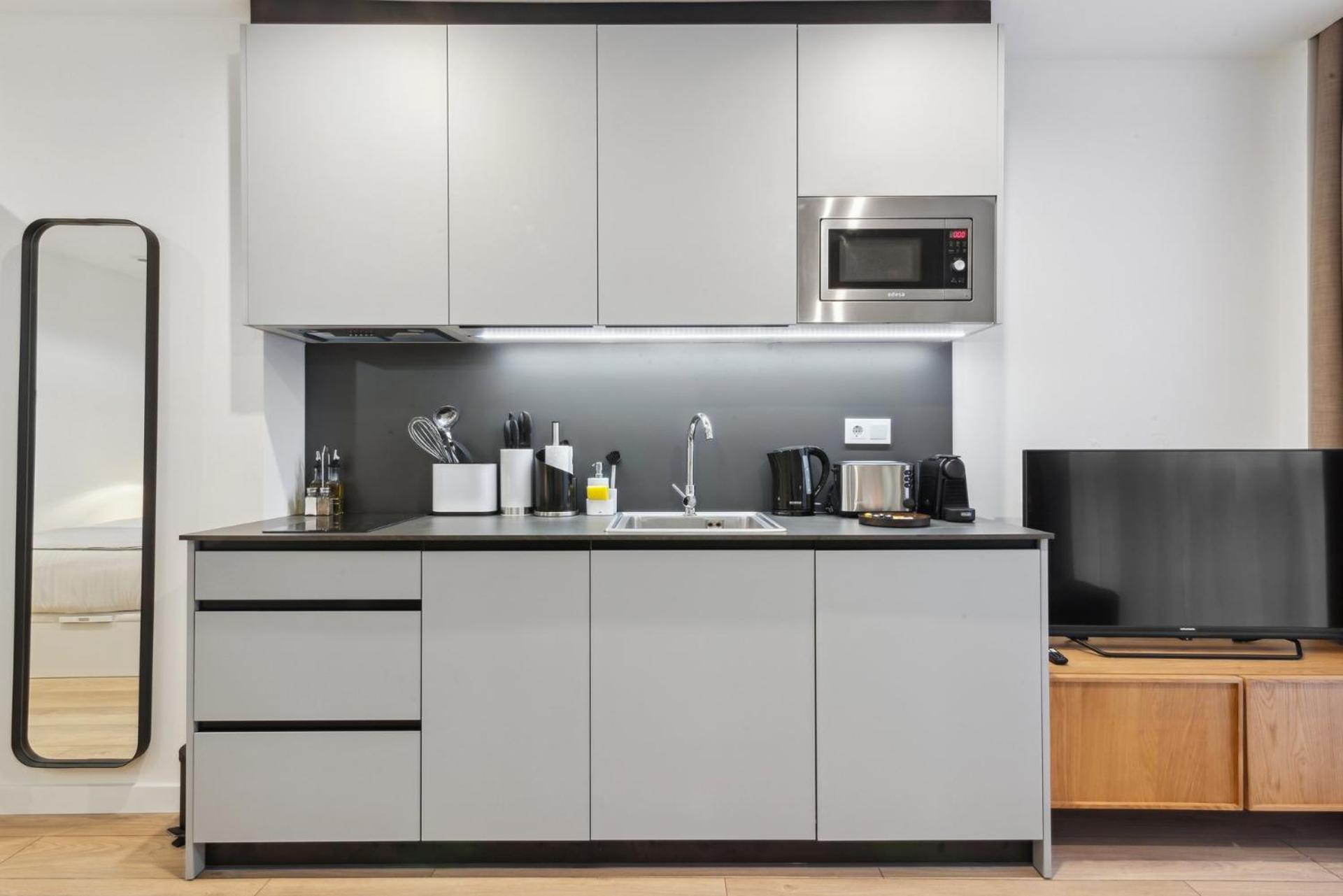 Limehome Valencia Carrer Del Pare Palau I Quer 外观 照片
