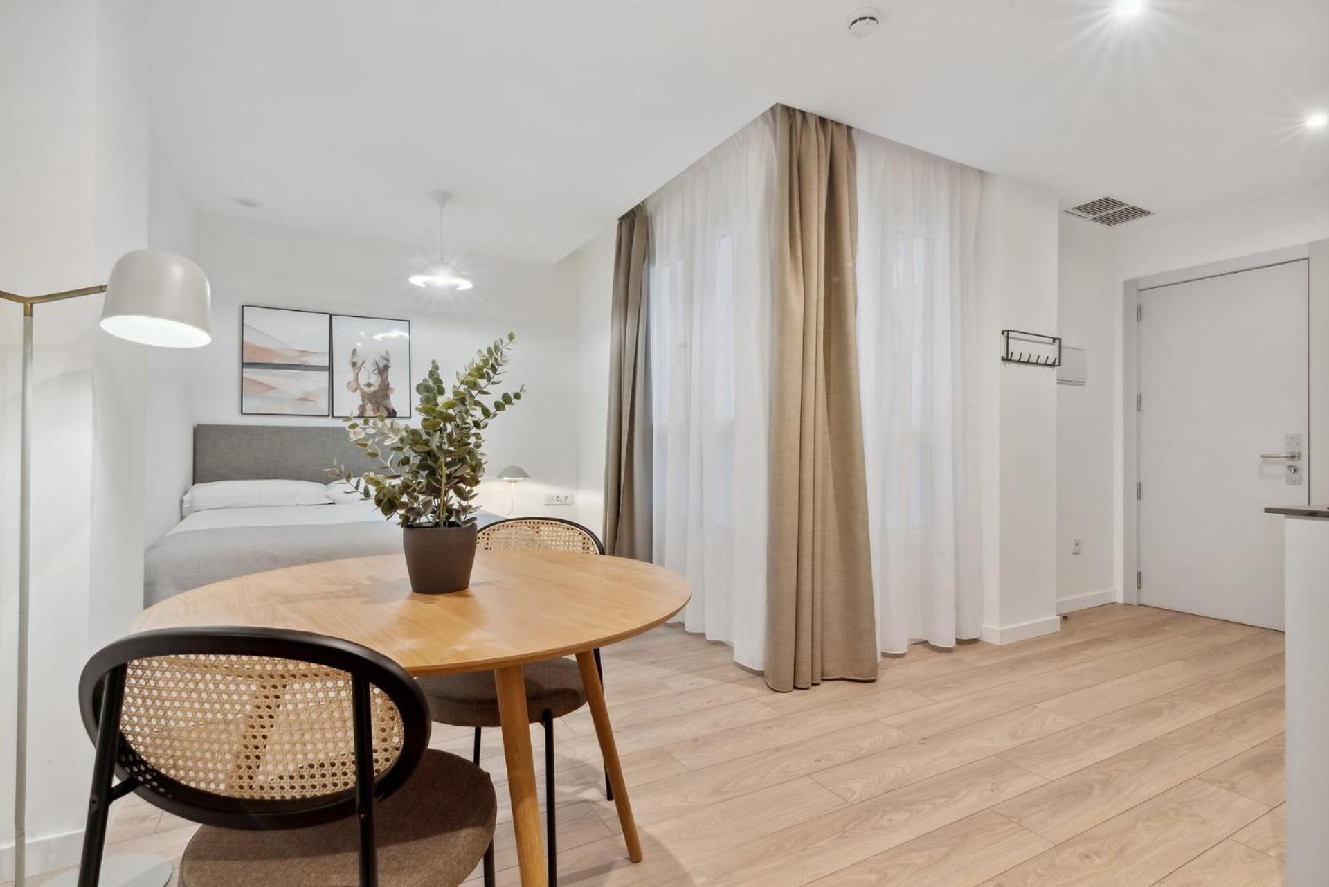 Limehome Valencia Carrer Del Pare Palau I Quer 客房 照片